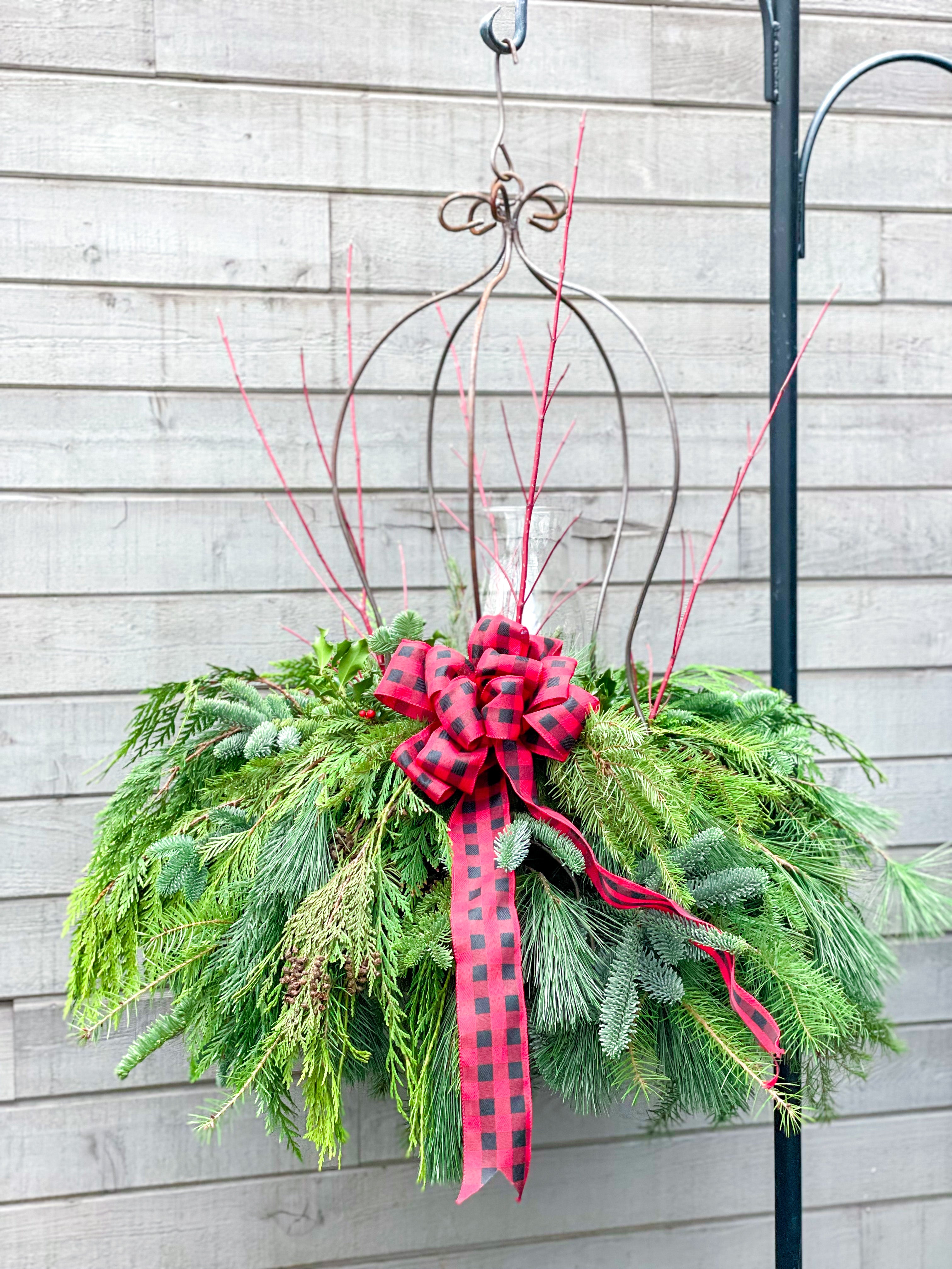 Winter Peanut Basket, Large New